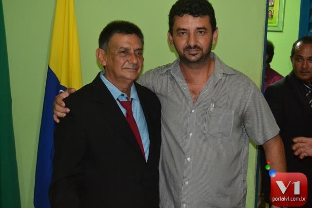 Vereadores cassam Zé Simão e empossam prefeito Antonio Ditoso  - Imagem 9