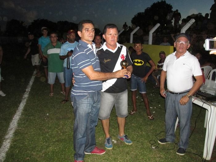 Demerval Lobão vence nos pênaltis a final do campeonato dos Quarentões do Médio Parnaíba   - Imagem 51