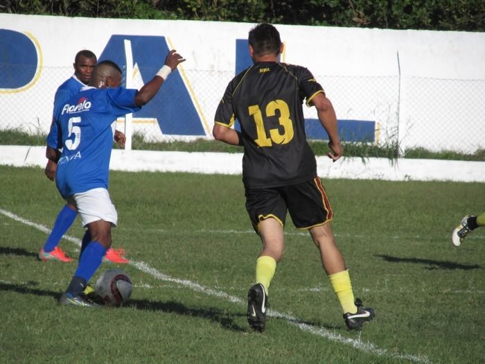 Demerval Lobão vence nos pênaltis a final do campeonato dos Quarentões do Médio Parnaíba   - Imagem 18