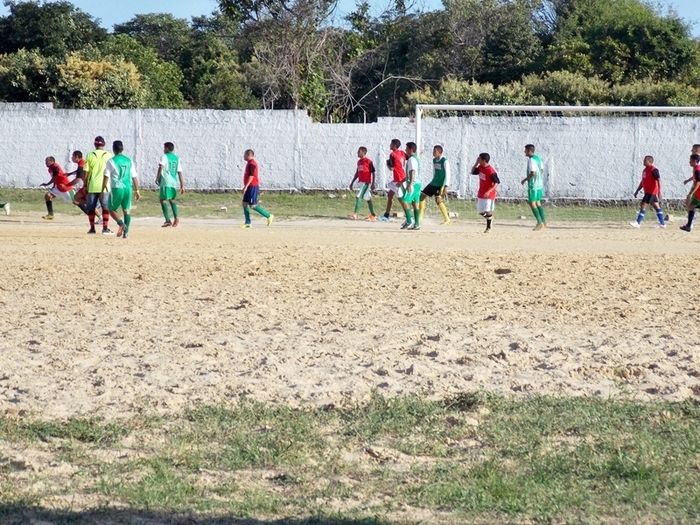 Campeonato de Futebol Amador 2015: Palestra x Alto Novo - Imagem 9