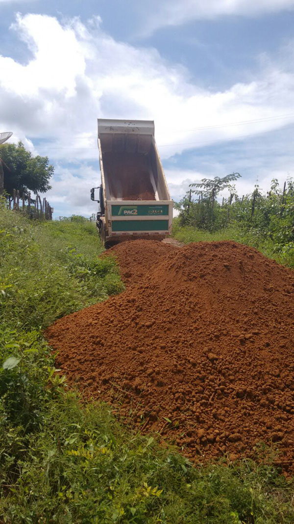 Prefeitura intensifica trabalho de limpeza pública da cidade de Brasileira - Imagem 1