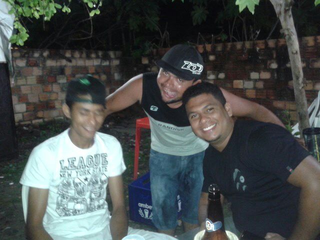 Leandro comemora aniversário ao lado de amigos e familiares - Imagem 11