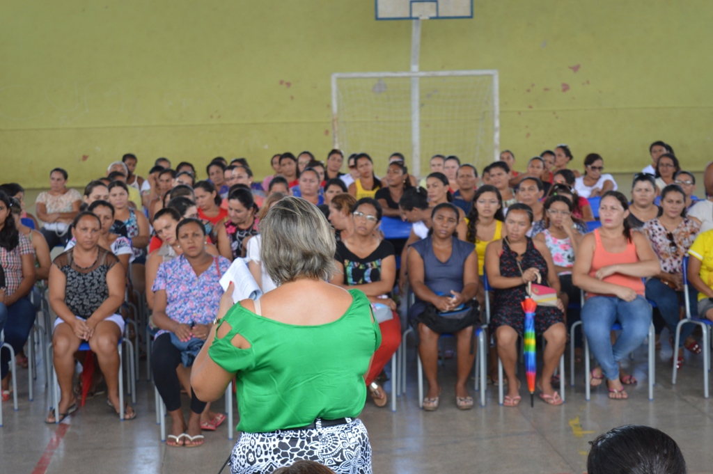 Escola Estadual realiza 1ª reunião de pais e mestres 