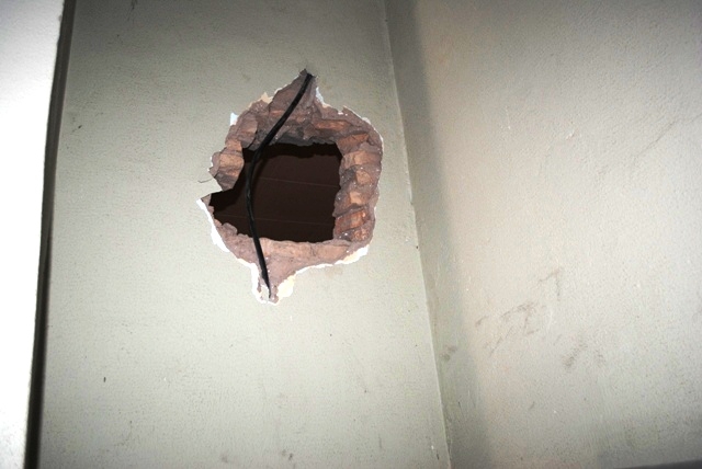 Ministério Público vistoria local por onde presos tentaram fugir - Imagem 2