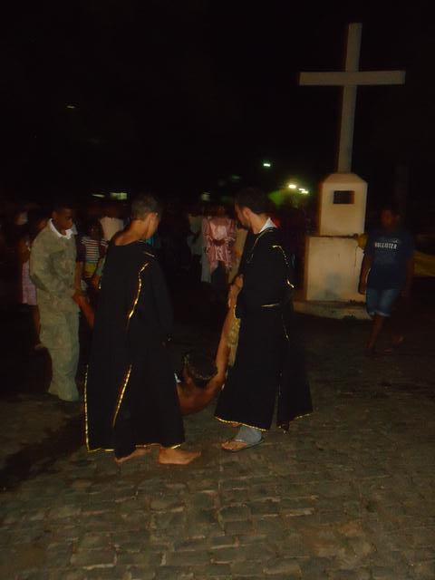 Grupo de Teatro Cutucamente Realiza o Espetáculo Paixão de Cristo - Imagem 120