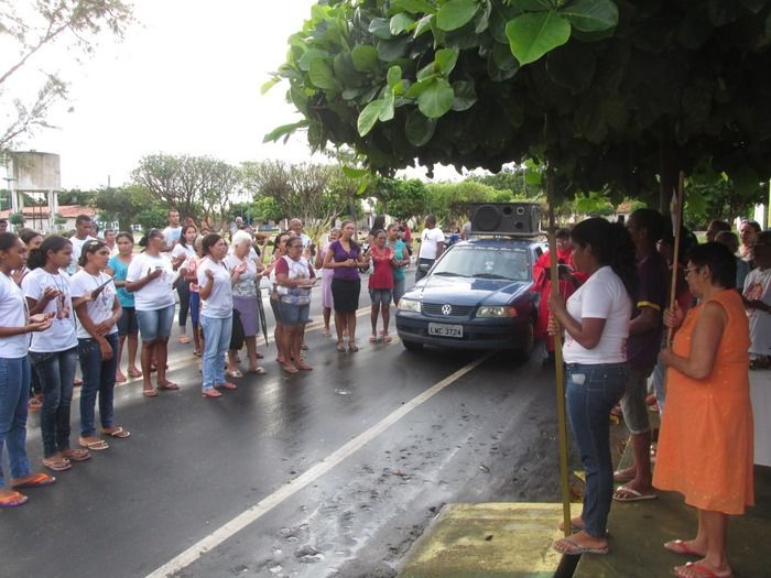 Fiéis acompanham a Via-Sacra em Agricolândia - Imagem 10