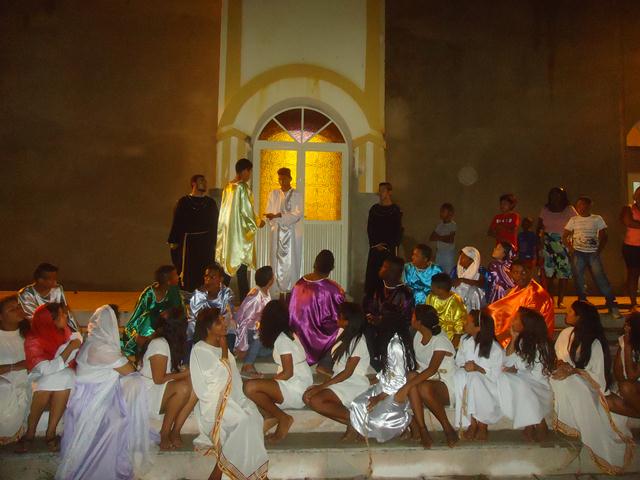 Grupo de Teatro Cutucamente Realiza o Espetáculo Paixão de Cristo - Imagem 128