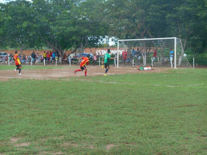 Definido os finalistas do Campeonato Municipal de Futebol de Francinópolis - Imagem 71