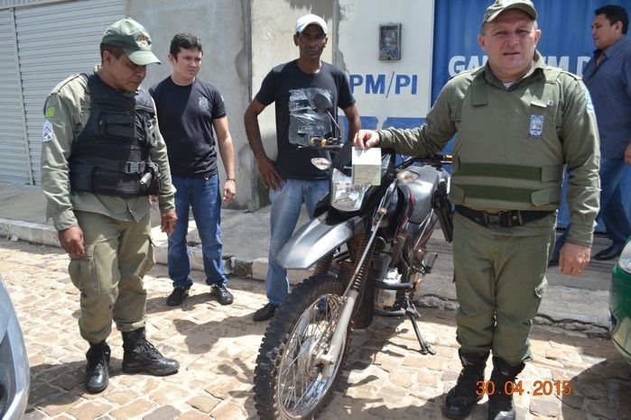 PM recupera motocicleta roubada em Boa Hora - Imagem 5