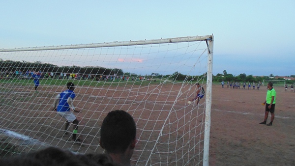 Varjota vence nos pênaltis a Favela e enfrentará o Juventude Cigano na final do campeonato municipal  - Imagem 8