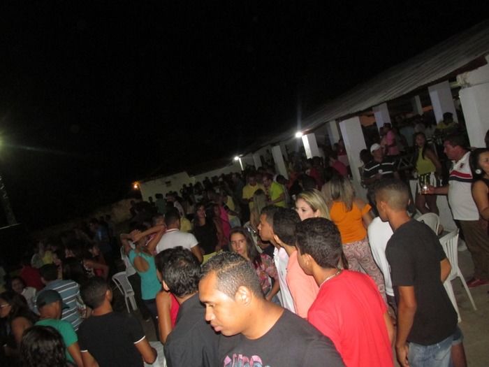 Furacão do Forró Lota o CSA Club na Festa Sábado de Aleluia em Agricolândia - Imagem 4