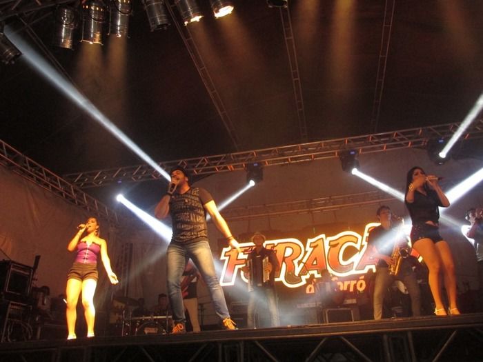 Furacão do Forró Lota o CSA Club na Festa Sábado de Aleluia em Agricolândia - Imagem 17