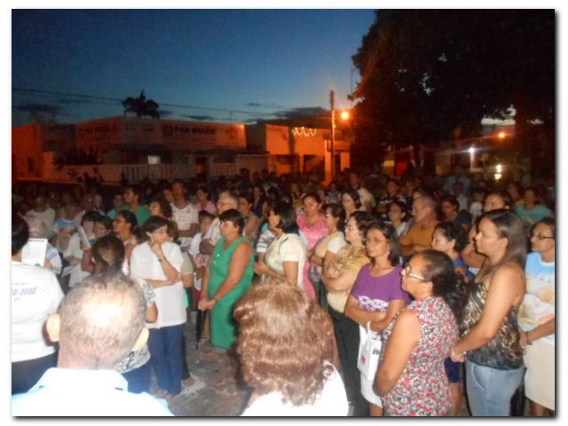 Procissão da Via Sacra em Inhuma - Imagem 44