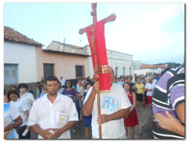 Procissão da Via Sacra em Inhuma - Imagem 34