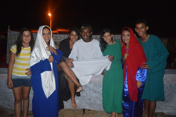 Sucesso de publico prestigiam a apresentação da encenação da Paixão e Crucificação de Cristo 2015 - Imagem 87