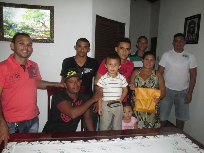 Família da criança com tumor na cabeça recebe renda arrecadada no campeonato Beneficente  - Imagem 5