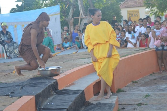 Sucesso de publico prestigiam a apresentação da encenação da Paixão e Crucificação de Cristo 2015 - Imagem 22