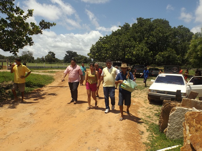 Prefeito Zé Henrique inaugura mais um abastecimento d’água - Imagem 3