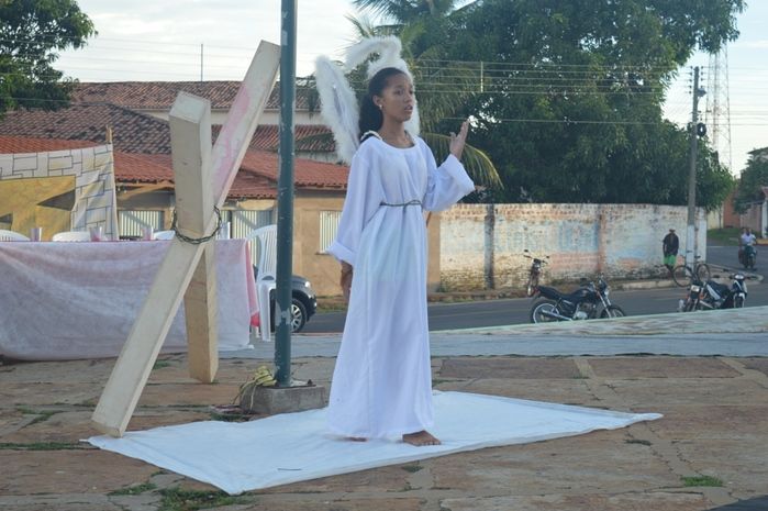Sucesso de publico prestigiam a apresentação da encenação da Paixão e Crucificação de Cristo 2015 - Imagem 16