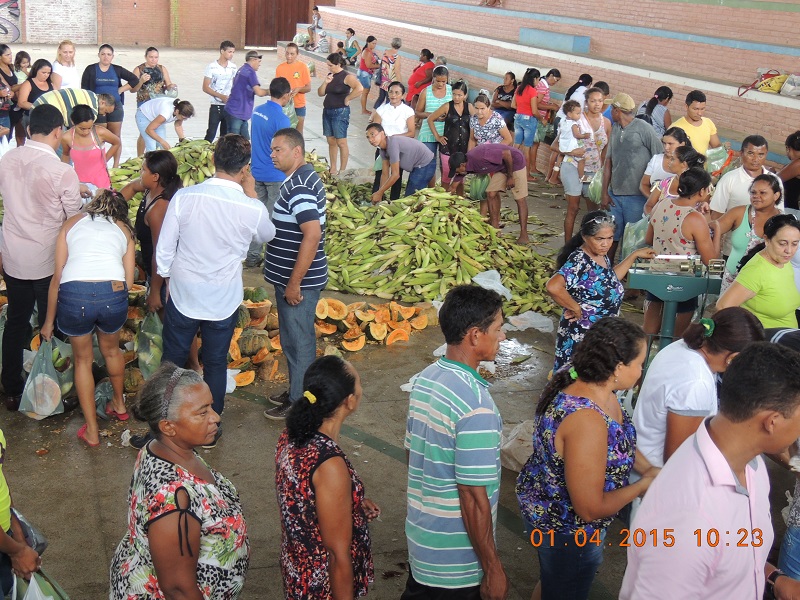 Prefeitura de Monsenhor Gil, realiza distribuição de cestas básicas 