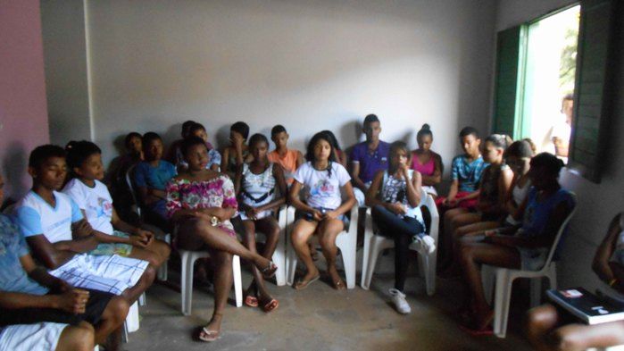 Jovens participam de encontro - Imagem 3
