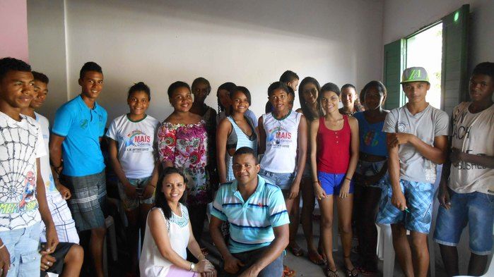 Jovens participam de encontro - Imagem 15