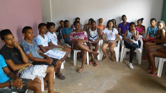 Jovens participam de encontro - Imagem 4