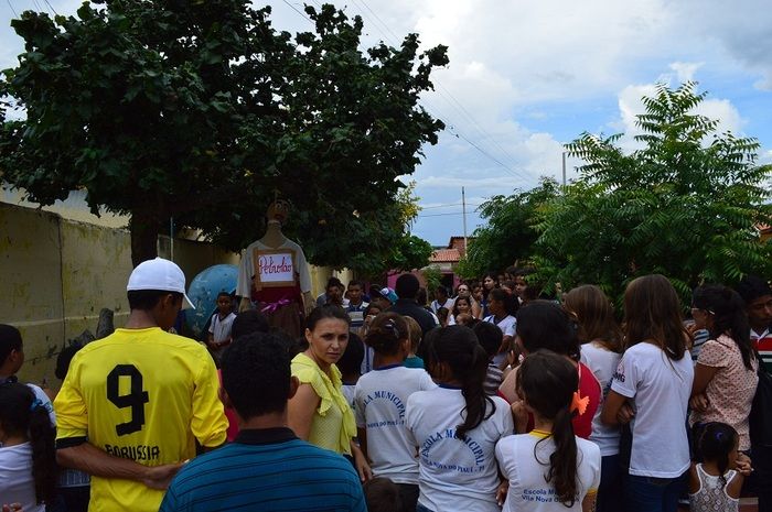 Resgatando a cultura popular; escolas municipais realizam malhação do Judas - Imagem 5