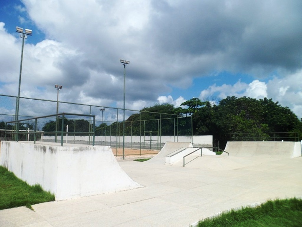 Cursos começam a ser ministrados na Praça da Juventude em Oeiras