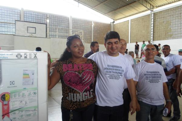 Amarante : IIV Caminhada da Integração Social em homenagem ao dia do trabalhador reúne mais de 2000 pessoas - Imagem 329