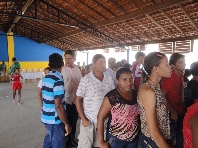 Prefeito Tintin participa da Missa do dia dos trabalhadores - Imagem 31