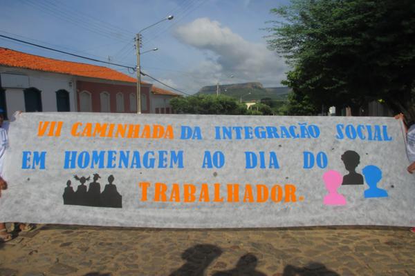 Amarante : IIV Caminhada da Integração Social em homenagem ao dia do trabalhador reúne mais de 2000 pessoas - Imagem 30