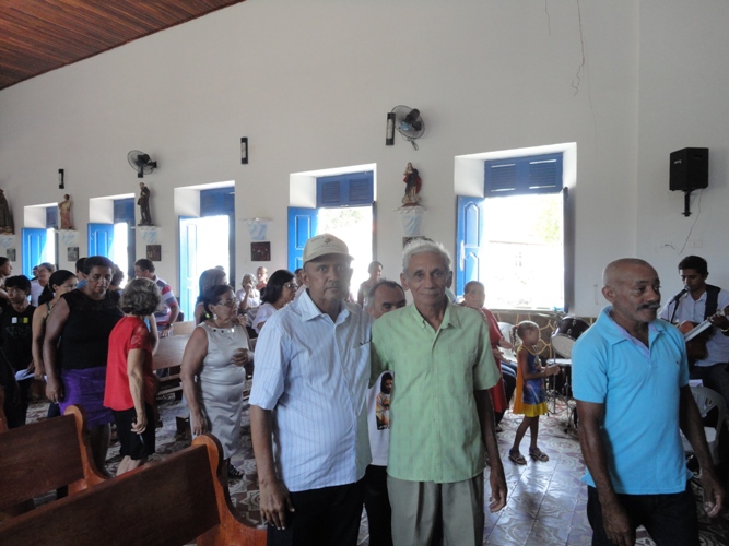 Prefeito Tintin participa da Missa do dia dos trabalhadores - Imagem 18