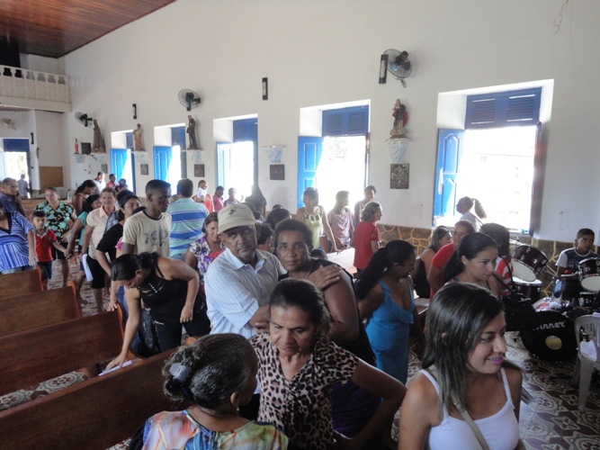 Prefeito Tintin participa da Missa do dia dos trabalhadores - Imagem 20