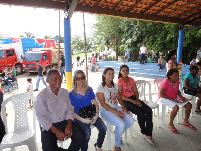 Prefeito Tintin participa da Missa do dia dos trabalhadores - Imagem 29