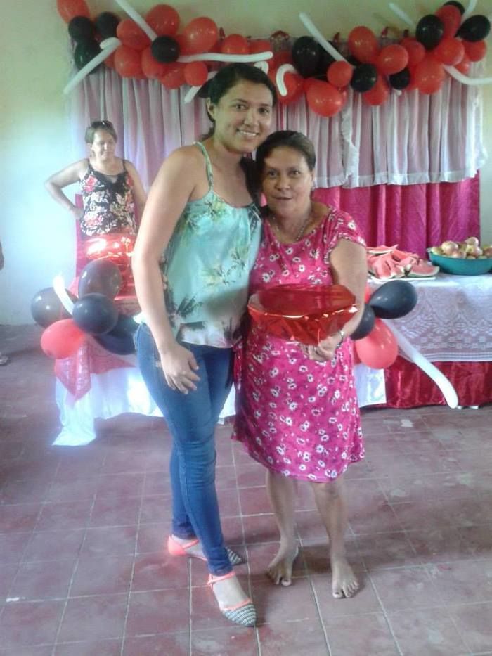 Escola faz Homenagem as Mães - Imagem 28