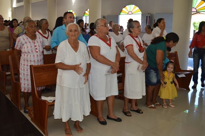 Missa em Homenagem as Mães na Igreja Matriz Sagrado Coração de Jesus  - Imagem 1