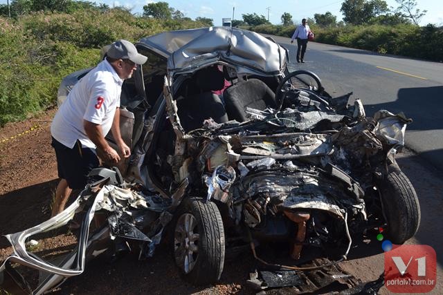 Domingo das mães começa com duas mortes na Br 316  - Imagem 6