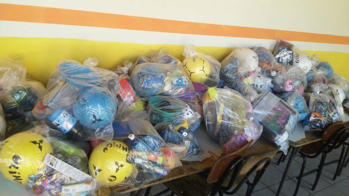 Prefeito Zé Resende e o Vice Dominguinhos continuam entregando Kits de brinquedos nas creches do município - Imagem 3