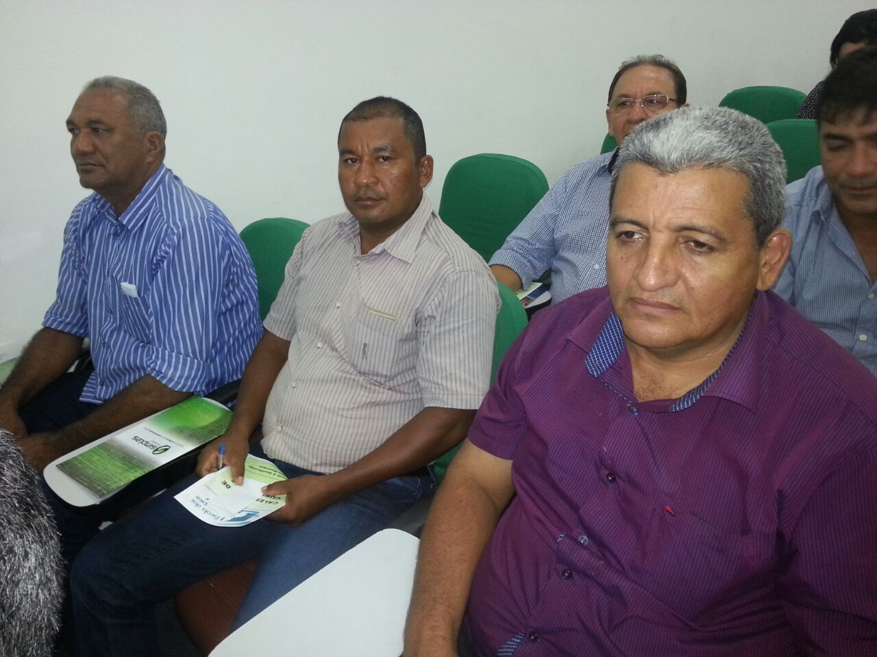 Prefeito Zé Resende participa de reunião dos prefeitos com a Bancada Federal em preparação para a Marcha