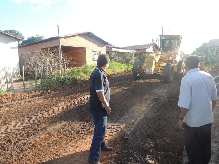 Prefeitura de Água Branca inicia obras de calçamento - Imagem 4