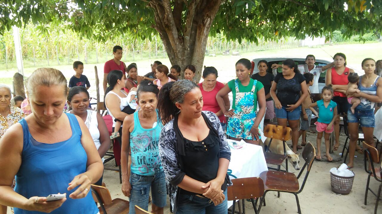 Festa das Mães na Comunidade Faveira foi marcada pela entrega de presentes para todas as presentes.
