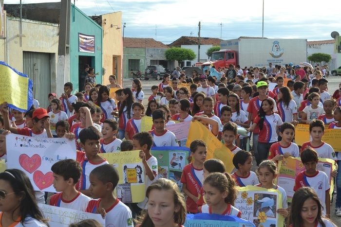 Caminhada marca o dia Nacional do Combate ao Abuso e à Exploração Sexual de Crianças e Adolescentes em Alegrete - Imagem 16