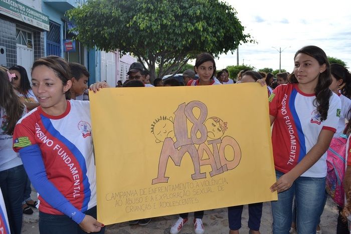 Caminhada marca o dia Nacional do Combate ao Abuso e à Exploração Sexual de Crianças e Adolescentes em Alegrete - Imagem 5