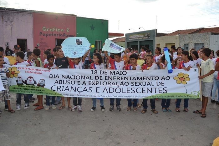 Caminhada marca o dia Nacional do Combate ao Abuso e à Exploração Sexual de Crianças e Adolescentes em Alegrete - Imagem 63