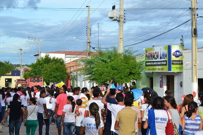 Caminhada marca o dia Nacional do Combate ao Abuso e à Exploração Sexual de Crianças e Adolescentes em Alegrete - Imagem 18