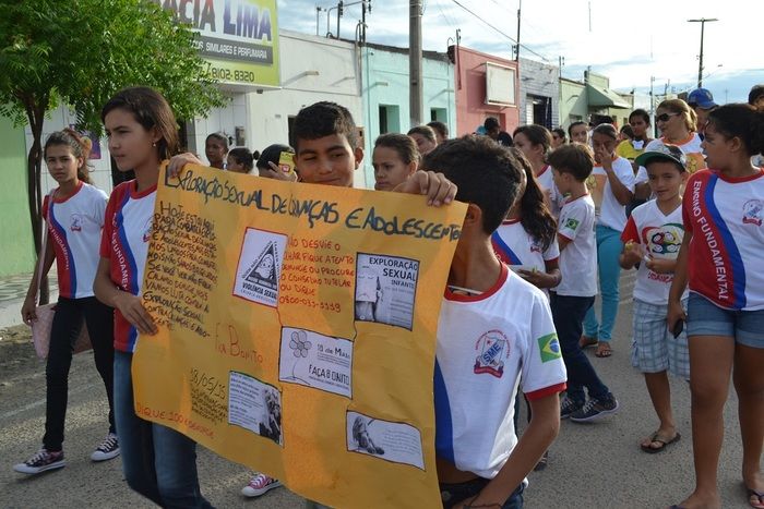 Caminhada marca o dia Nacional do Combate ao Abuso e à Exploração Sexual de Crianças e Adolescentes em Alegrete - Imagem 19