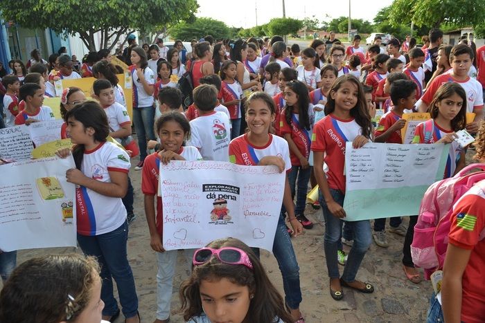 Caminhada marca o dia Nacional do Combate ao Abuso e à Exploração Sexual de Crianças e Adolescentes em Alegrete - Imagem 13