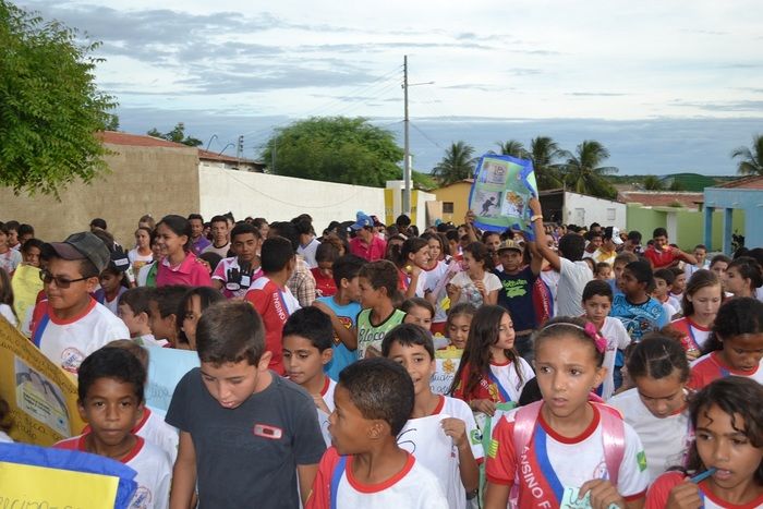 Caminhada marca o dia Nacional do Combate ao Abuso e à Exploração Sexual de Crianças e Adolescentes em Alegrete - Imagem 52