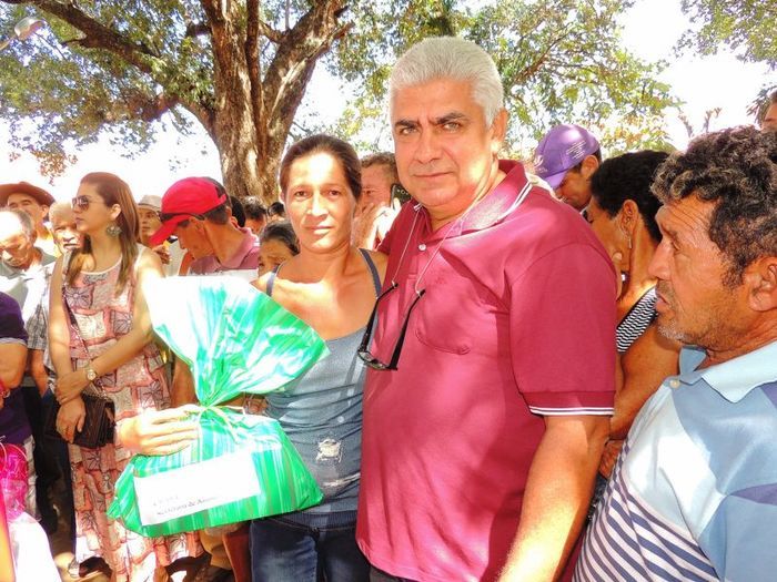 Município promove festa popular e distribui presentes aos trabalhadores - Imagem 42